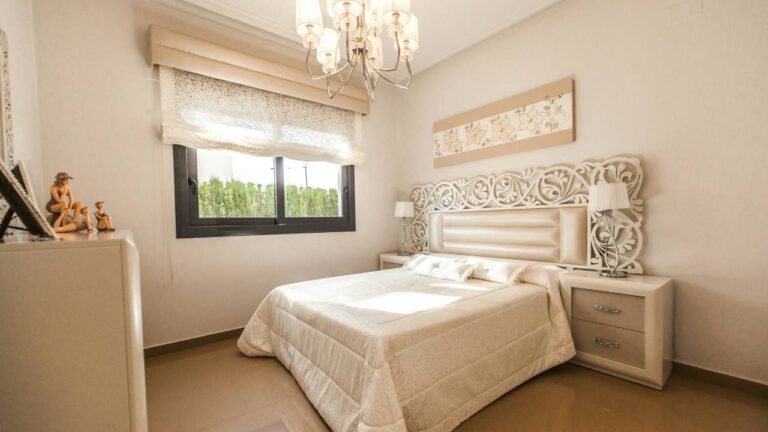 Legal requirements for contract beds in the UK and Ireland